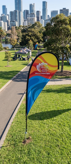 Custom Printed Teardrop Flag with Ground Spike – Premium Polyester Fabric Advertising Flag | Single Side Printing with Reversed Back | Outdoor Promotional Branding Display for Events, Retail, Roadshows & Business Marketing | Yalla Printing UAE