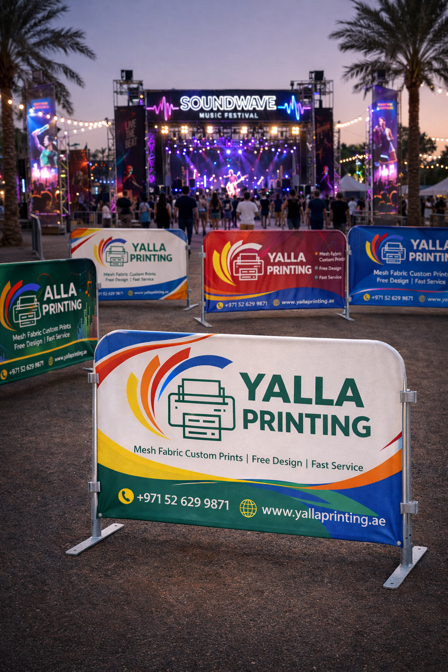 Soundwave_Festival_entrance_at_twilight