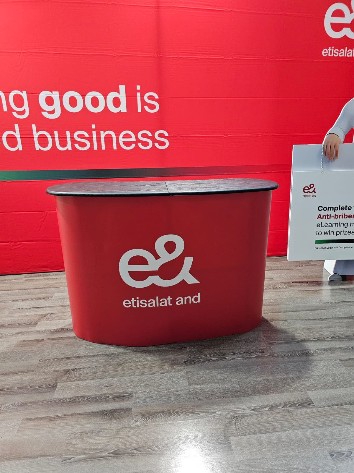 Custom Branded Pop-Up Table – Portable, Full-Color Display Counter for Trade Shows and Events | Yalla Printing