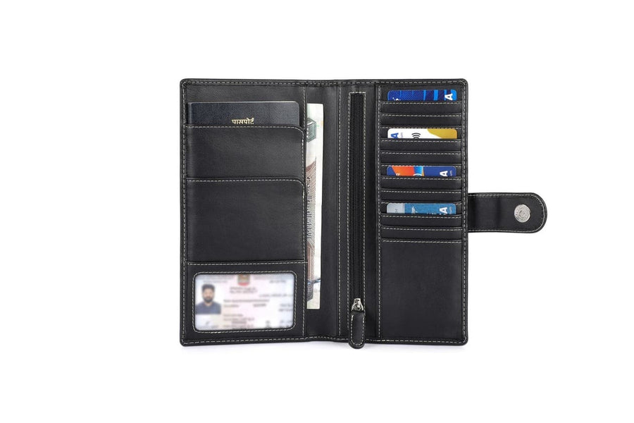 Rinn - Eco-neutral® Cactus Leather Travel Wallet